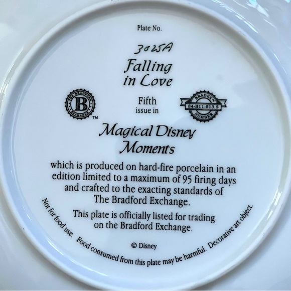 Bradford Exchange Magical Disney Moments Falling In Love Collector's Plate 3025A - Picture 9 of 9